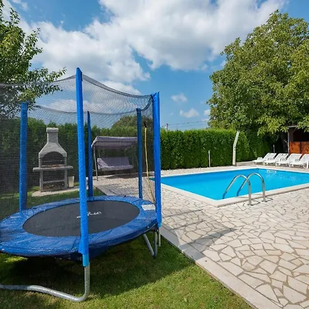 House Semy With Private Pool 别墅