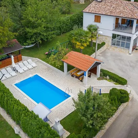 House Semy With Private Pool