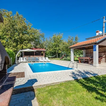 House Semy With Private Pool *