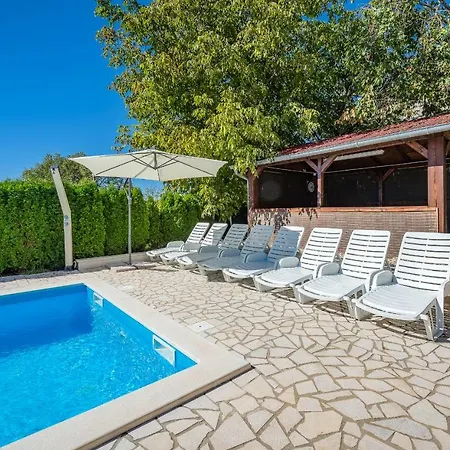 וילה House Semy With Private Pool פאזין