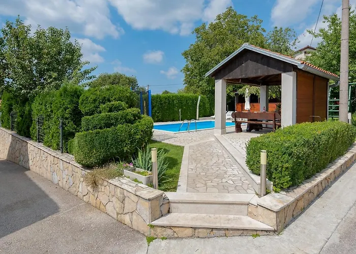 House Semy With Private Pool * Pazin