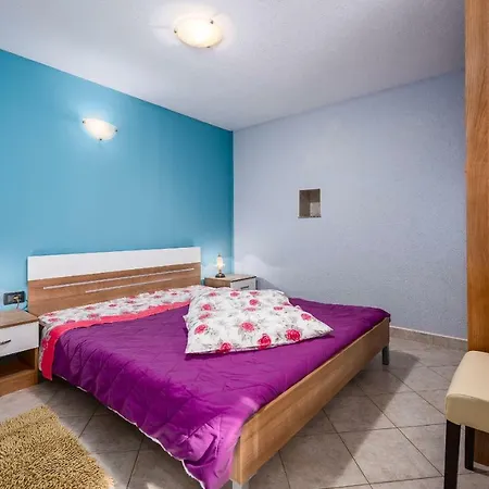 House Semy With Private Pool * Pazin